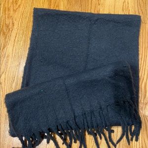 Anthropologie blanket scarf navy blue